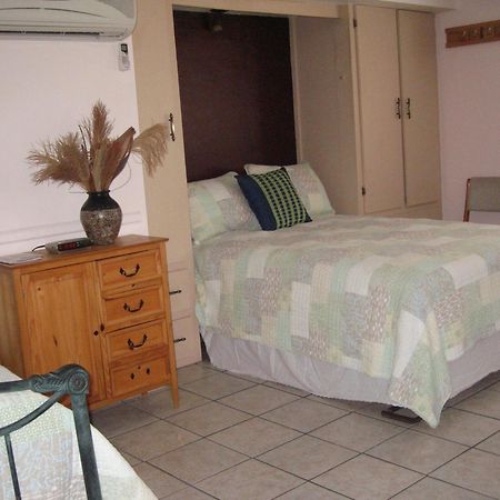 Mon Ami Bed And Breakfast Тусон Екстер'єр фото